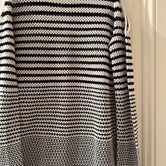 Rag and Bone Jean Quinn size small cold shoulder open knit sweater - Picture 3 of 13